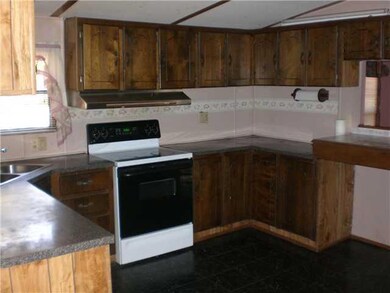 23467 High Meadow Dr, Tecumseh, OK 74873 - photo 5