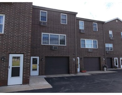 616 Chickering Rd unit 616, North Andover, MA 01845 - photo 2