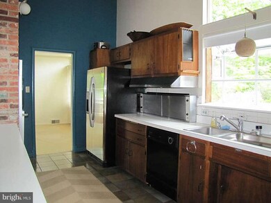 4117 N Randolph St, Arlington, VA 22207 - photo 2