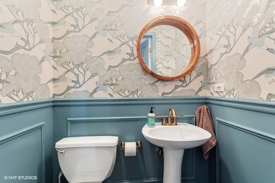1/2 Bath