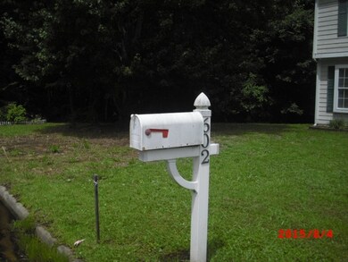 602 Regalwood Dr, Jacksonville, NC 28546 - photo 3