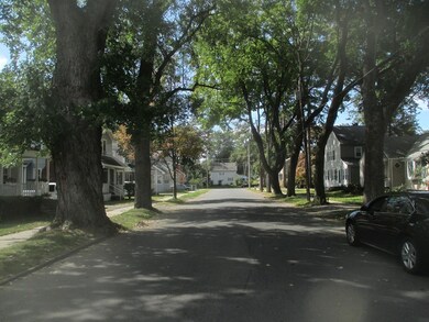 37 Fox St, West Springfield, MA 01089 - photo 6