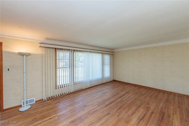 2207 Campus Rd, Beachwood, OH 44122 - photo 6