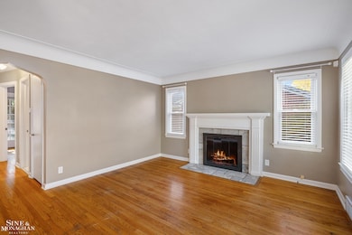 2073 Hampton Rd, Grosse Pointe Woods, MI 48236 - photo 5