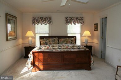 16652 Purcival Ct, Dumfries, VA 22025 - photo 6