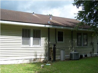 105 Roxanne Dr, Youngsville, LA 70592 - photo 4