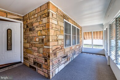 46 Huntington Dr, Southampton, NJ 08088 - photo 6