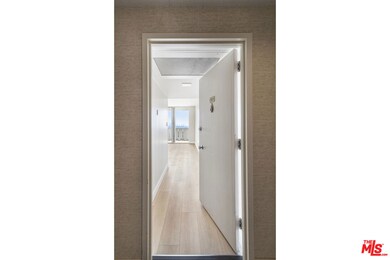 Los Feliz Towers West unit 1005, Los Angeles, CA 90027 - photo 2