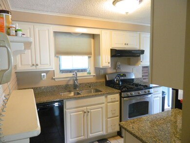 414 3rd St, Taylor, PA 18517 - photo 6