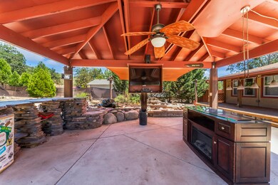 10431 Blackwell Rd, Central Point, OR 97502 - photo 6