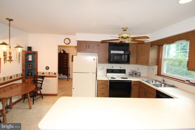 2522 Lori Ln N, Wilmington, DE 19810 - photo 3