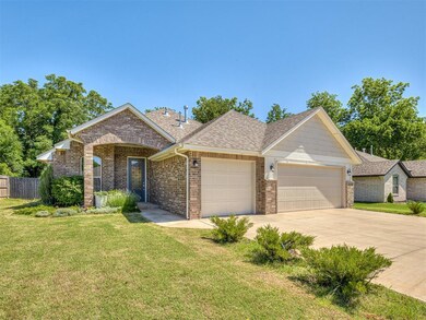 Ranch-style house featuring a garage and a front l