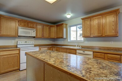Kitchen With Lots Of Counter Space