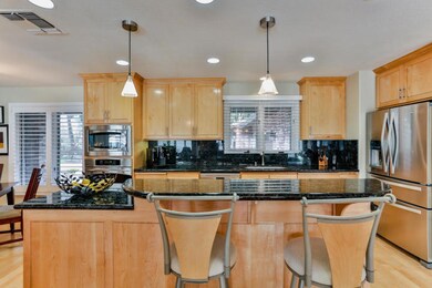 6039 Riverside.kitchen