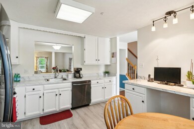 9314 Gordon Ct, Laurel, MD 20723 - photo 5