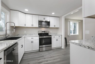 5-web-or-mls-Carver_230829_27ave_Yakima_