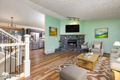 06-Living Room-DW-3760-Edit