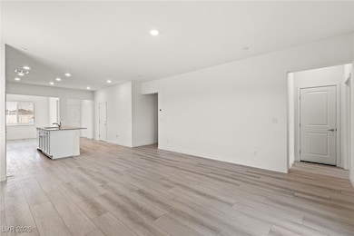 2746 Avril Point St, Las Vegas, NV 89156 - photo 6