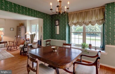 15853 Montview Dr, Dumfries, VA 22025 - photo 3