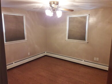 247 Richmond Dr, Warwick, RI 02888 - photo 6