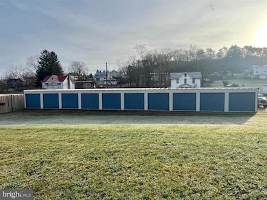 531 Monroe St, Everett, PA 15537 - photo 5