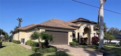 494 Keenan Ave, Fort Myers, FL 33919 - photo 2