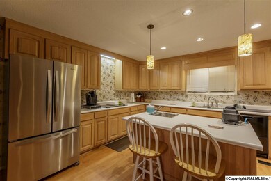 2635 Gawain Rd SE, Huntsville, AL 35803 - photo 7