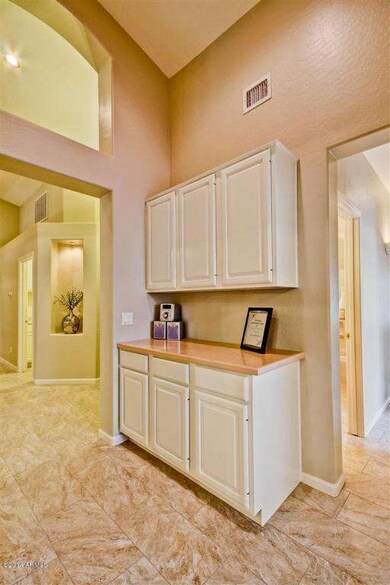 Foyer/Hallway