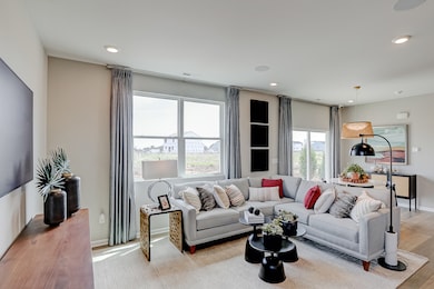 401 Comstock Rd, South Elgin, IL 60177 - photo 7