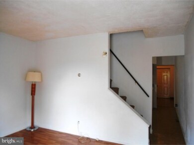 712 Clark St, New Castle, DE 19720 - photo 3