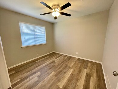 2201 Canterbury Ct, Denton, TX 76205 - photo 7