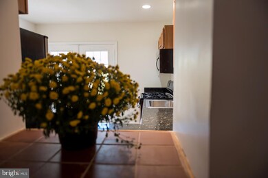 610 S Bradford St, Baltimore, MD 21224 - photo 5