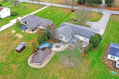 1049 Wilson Sharpsville Rd, Cortland, OH 44410 - photo 7