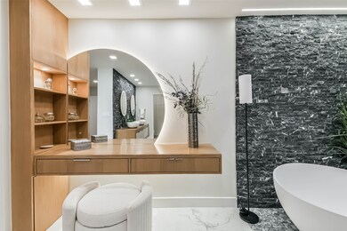 Four Leaf Towers (West Tower) unit 292W, Houston, TX 77056 - photo 4