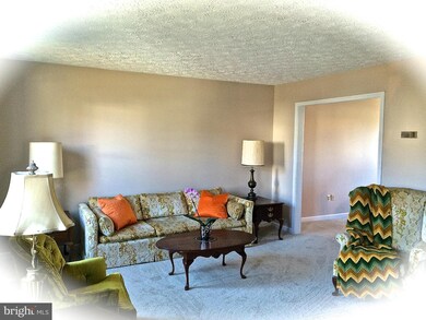 317 Double Eagle Dr, Linthicum Heights, MD 21090 - photo 6