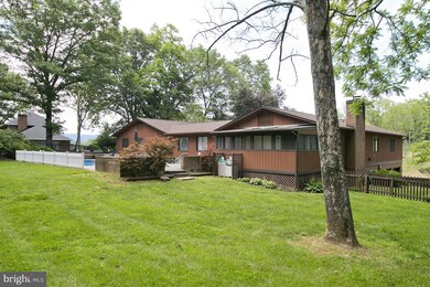 108 Launchris Dr, Winchester, VA 22602 - photo 2