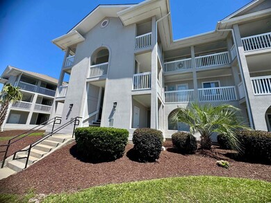 View of apartment building / complex