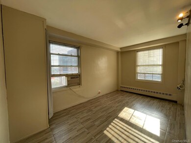Park City 3&4 Apartments unit 12J, Rego Park, NY 11374 - photo 4