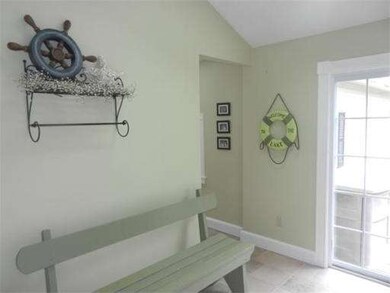 173 Lakeshore Dr, Blackstone, MA 01504 - photo 2