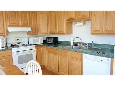 30 Cliff Ave, Newport, RI 02840 - photo 4