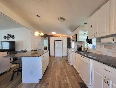 5472 Halifax Dr unit 403, Sarasota, FL 34233 - photo 7