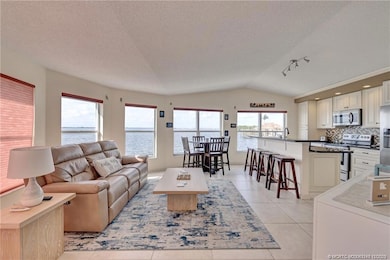 10701 S Ocean Dr unit 919, Jensen Beach, FL 34957 - photo 5