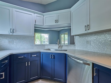 6540 Chasewood Dr unit F, Jupiter, FL 33458 - photo 2