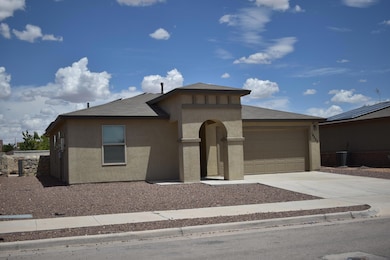 14553 Escalera Dr, Horizon City, TX 79928 - photo 2