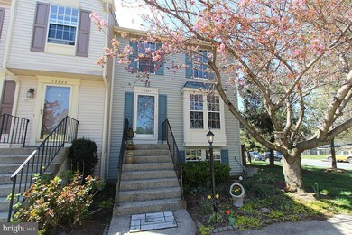 13967 Winding Ridge Ln, Centreville, VA 20121 - photo 3