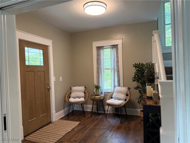 430 E Park Ave, Hubbard, OH 44425 - photo 2