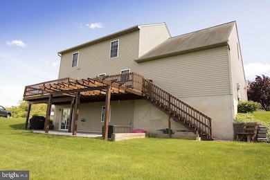 190 Brendan Mews, Mount Wolf, PA 17347 - photo 3