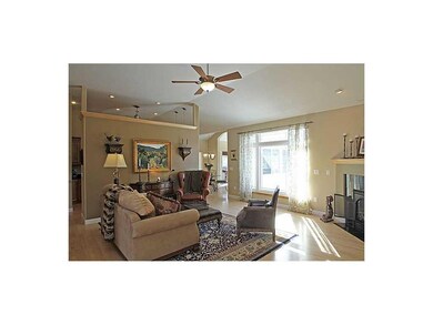 961 Timber Ridge Ct, Coralville, IA 52241 - photo 4