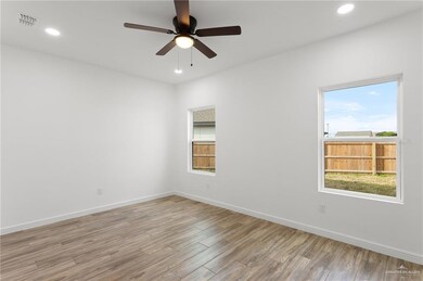 3508 New Frontier Dr, Edinburg, TX 78541 - photo 7