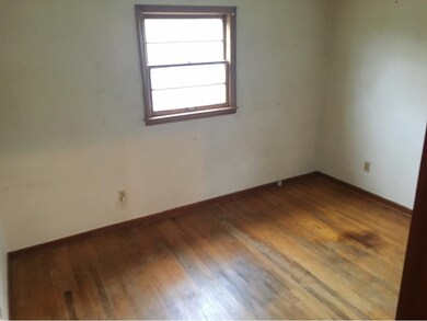 1504 Bell Ridge Rd, Johnson City, TN 37601 - photo 6